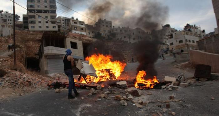 شبيبة يافا المحتلة يفرضون حظر التجول بالمدينة