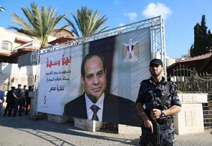 موقع عبري: مصر باتت الأب الشرعي للمصالحة الفلسطينية