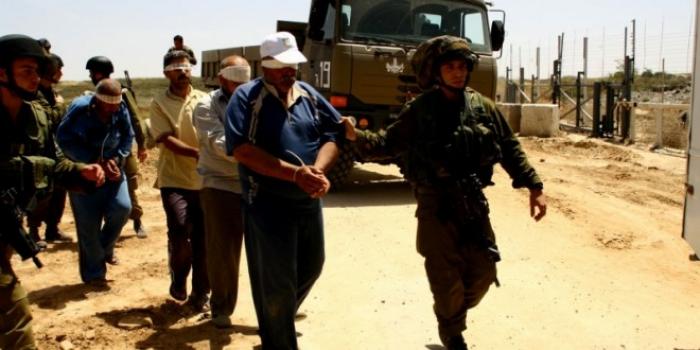 الاحتلال يعتقل 4 مواطنين اجتازوا حدود القطاع