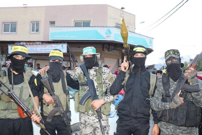 كتائب الاقصي و فصائل المقاومة تنظم حملة افطار الصائم