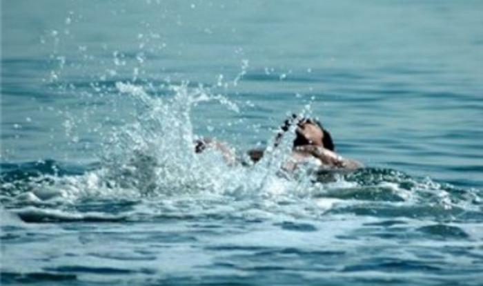 مصرع شاب غرقا في بحر شمال غزة