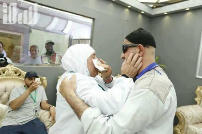 الحج يعمل على لم شمل فلسطينيين من غزة بمكة المكرمة بعد فراق 15 عاما