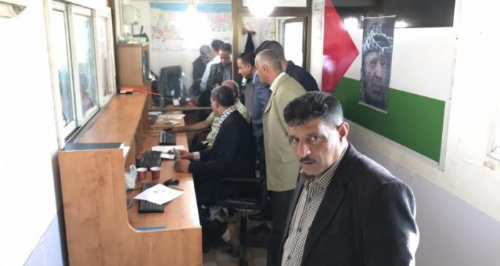حسين الشيخ : الحكومة قررت إلغاء الرسوم والجبايات الغير قانونية التي كانت تُجبى سابقاً