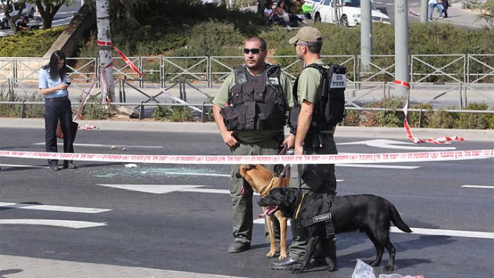 أمريكياً يقتل صهيونياً طعناً بالسكين في مدينة لاس فيغاس الأمريكية
