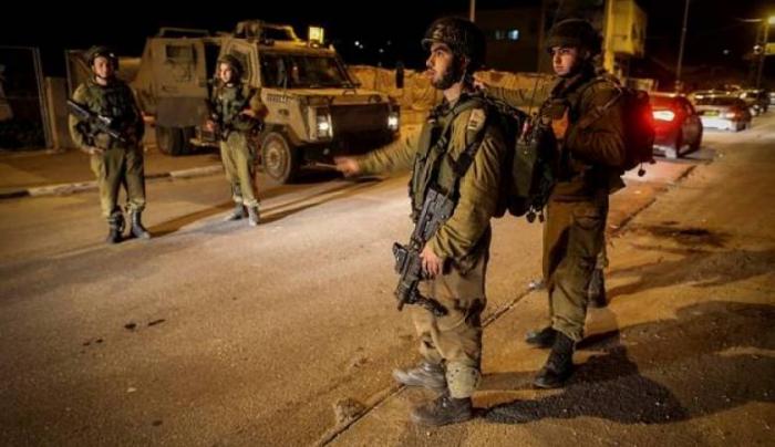 الإحتلال يعتقال 8 مواطنين من الضفة المحتلة
