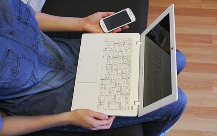 كيف يتم اختراق أي هاتف من خلال رسائل SMS