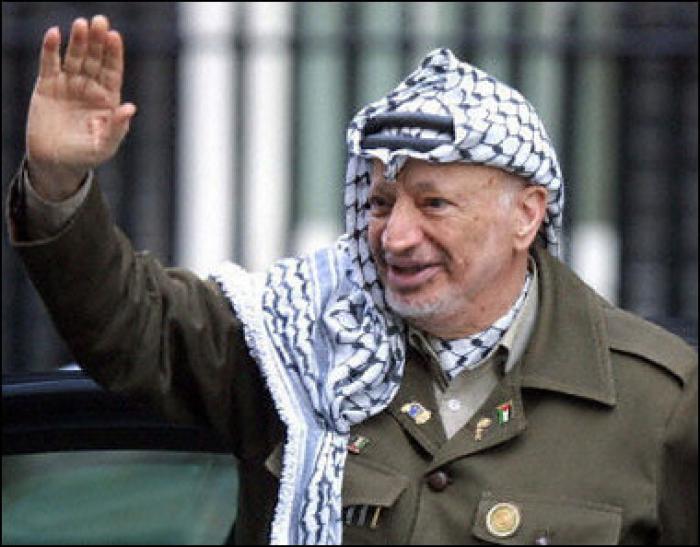 الشهيد الخالد في قلوبنا ياسر عرفات أبو عمار