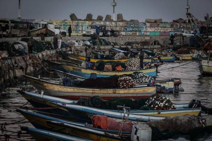 تعليق الصيد في بحر غزة "احتجاجا" على مقتل زميلهم