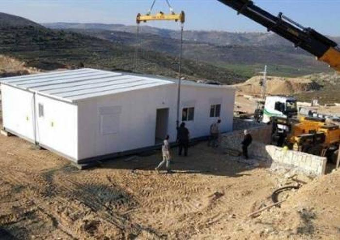 وضع المنزل الأول بمستوطنة "عميحاي" الجديدة جنوب نابلس على ارض فلسطينية خاصة
