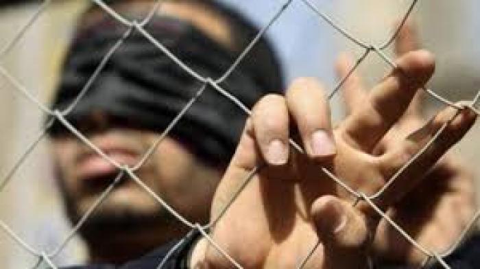 4 أسرى يدخلون أعوامًا جديدة في السجون
