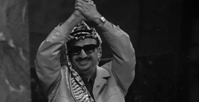 تعرف على محاولات اغتيال الشهيد ياسر عرفات من قبل الموساد الصهيوني