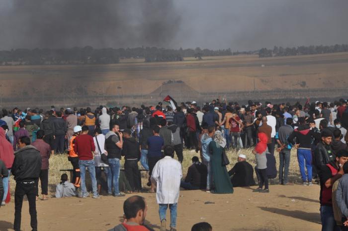 170 إصابة بالرصاص والاختناق في جمعة "عمال فلسطين"