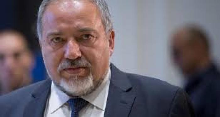 وزير الحرب الصهيوني يطالب بإعدام منفذي العمليات