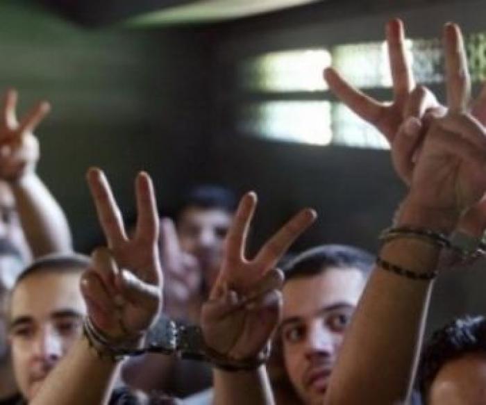 8 أسرى يواصلون إضرابهم المفتوح عن الطعام ... و18 أسير يساندونهم