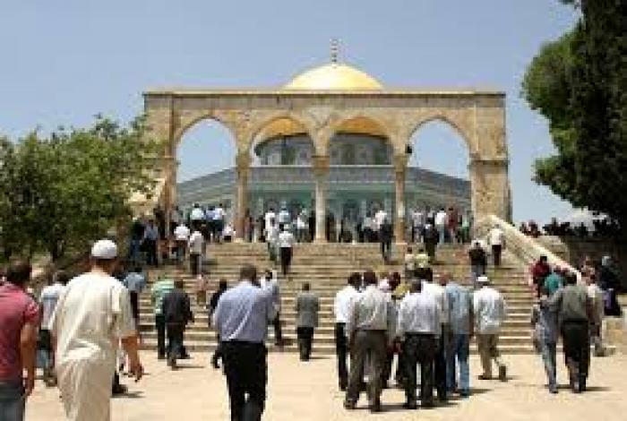 في يوم عرفات..عشرات المستوطنين يدنسون المسجد الأقصى