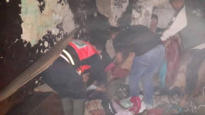 بالصور ... وفاة 3 أطفال في حريق منزل بمخيم الشاطئ غرب غزة