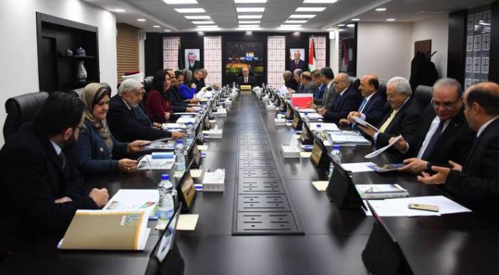 الحكومة تضع استقالتها تحت تصرف الرئيس ومستمرة في أداء مهامها إلى حين تشكيل حكومة جديدة