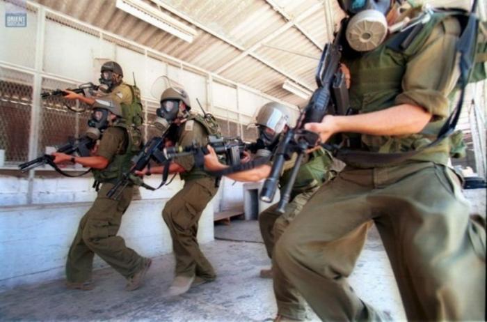 قوات الإحتلال تتجه لفرض عقوبات جديدة ضد الأسرى في "هداريم"